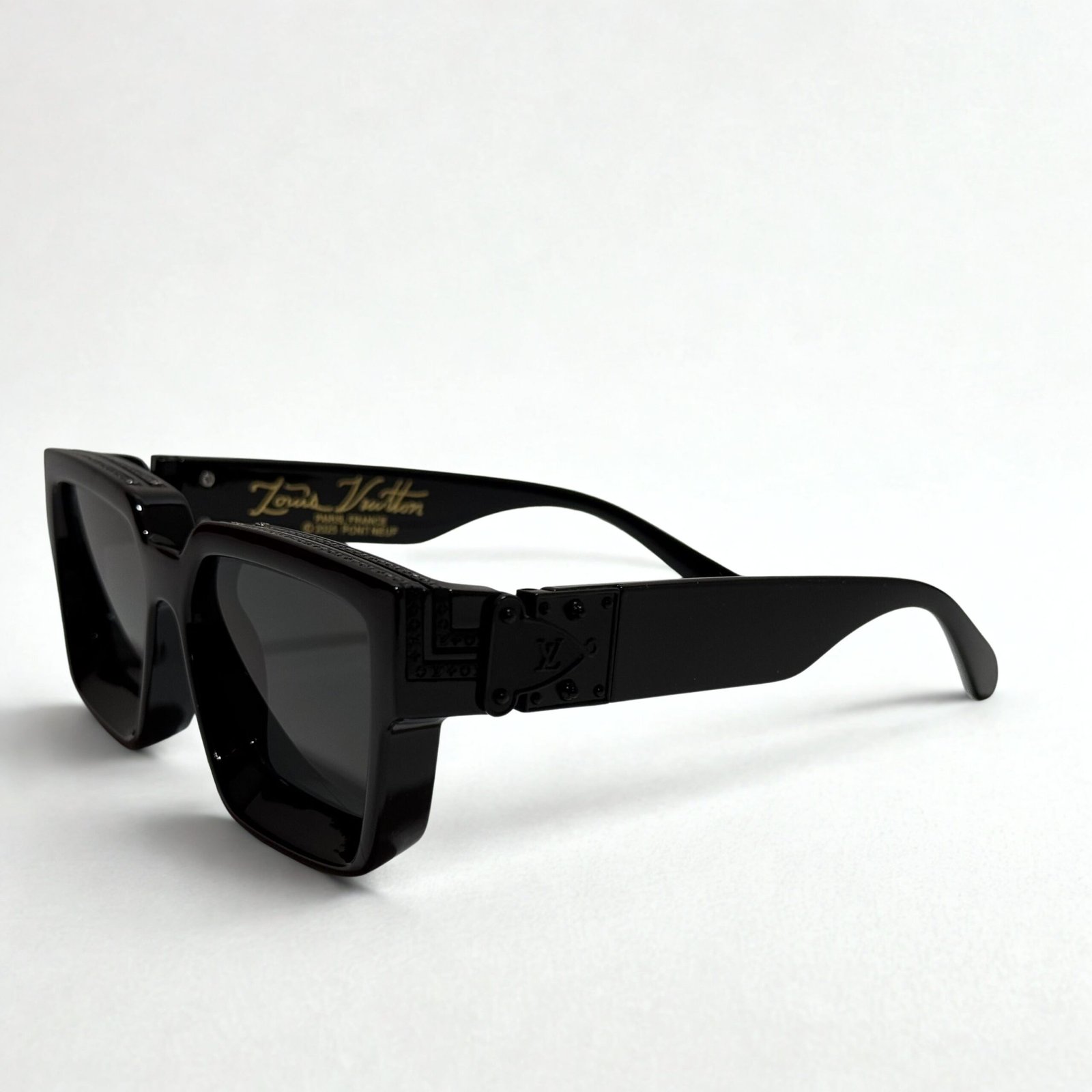 1231b2b2-e456-480d-984a-f7ca22e96d63.jpg Louis Vuitton Γυαλιά Ηλίου - Image 1
