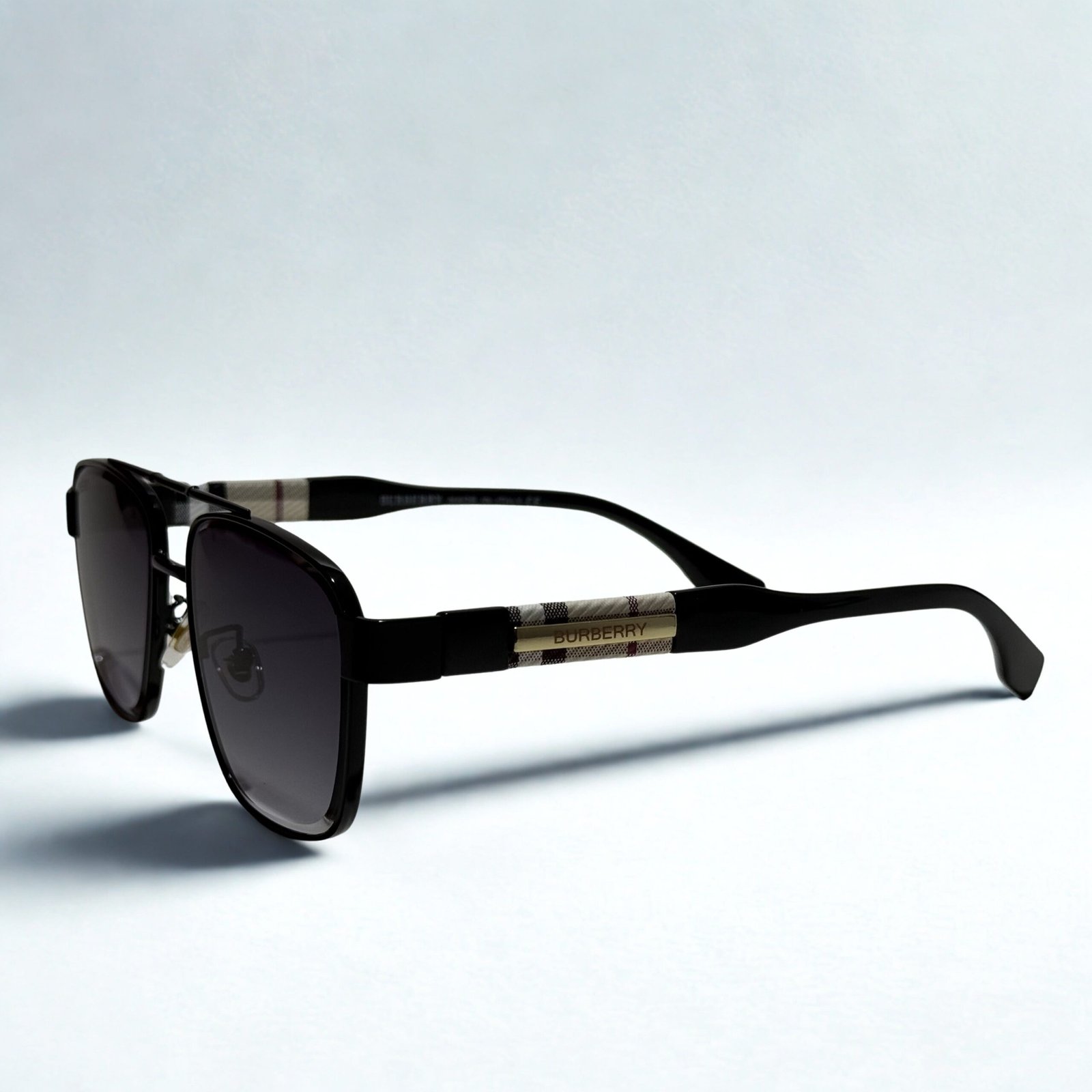 8c5c9f66-2724-4694-90be-338dc256877c.jpg Burberry Γυαλιά Ηλίου - Image 1